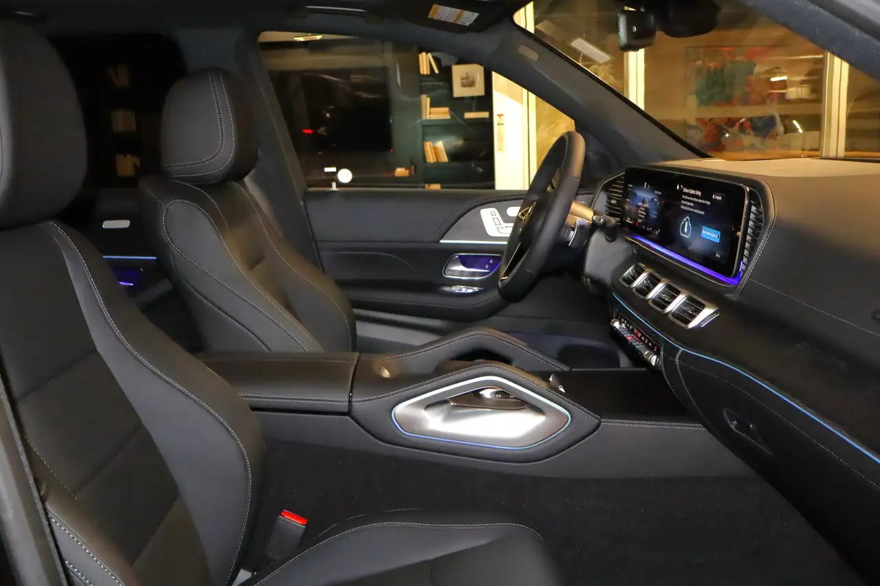 Mercedes-Benz GLE снимка Mercedes-Benz GLE