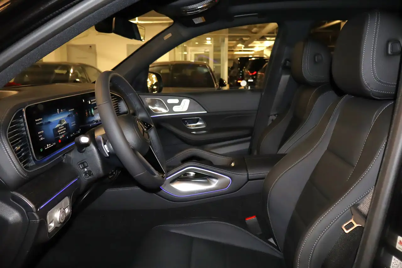 Mercedes-Benz GLE снимка Mercedes-Benz GLE
