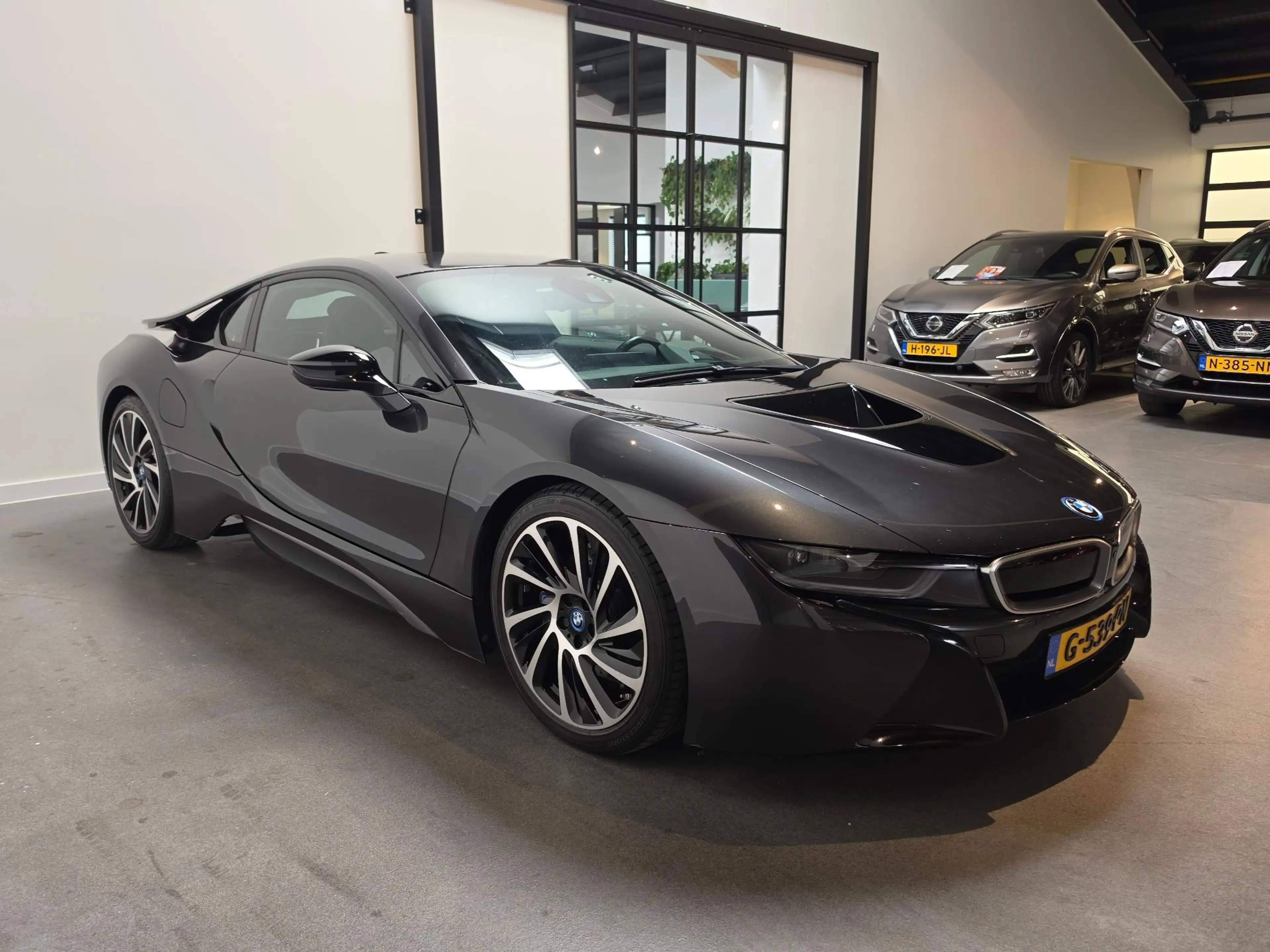 BMW i8 1.5 - Stoelverwarming - 20'' - LED - Navi — photo 3