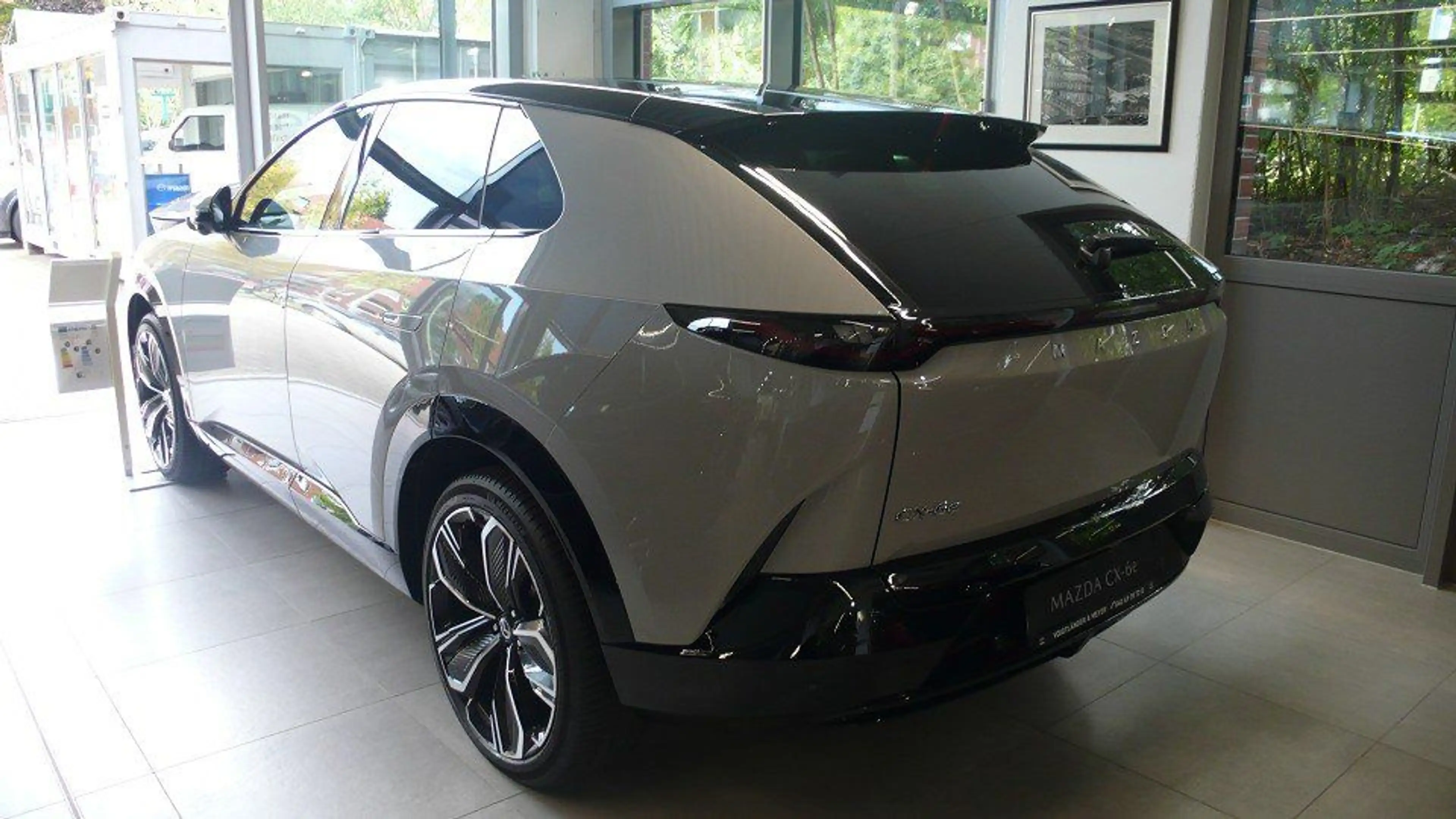 Mazda CX-6e CX-6E EV 258ps Takumi Leder Schwarz 21" Felgen — photo 3