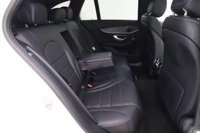 Mercedes-Benz C Class view 12