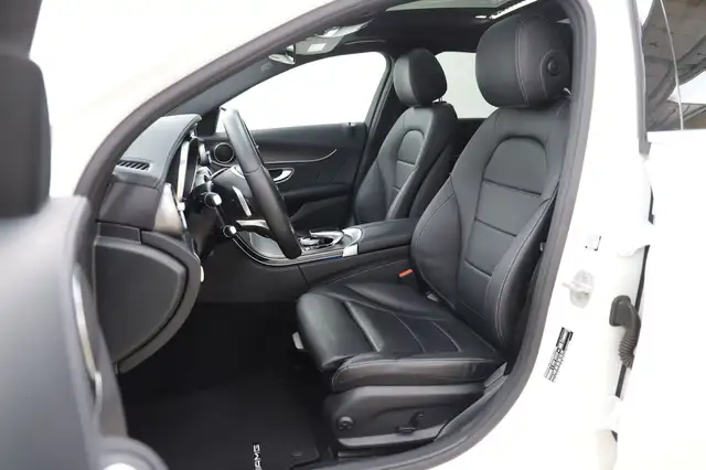 Mercedes-Benz C Class view 9