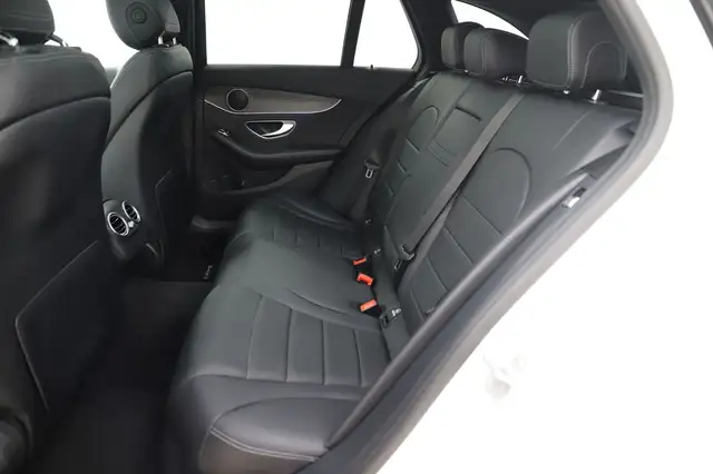 Mercedes-Benz C Class view 11