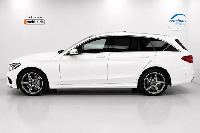 Mercedes-Benz C Class view 4