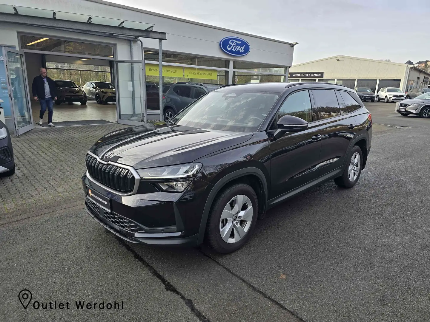 Skoda Kodiaq TSI mHEV 1.5 Selection*LED*KAMERA*SITZHEIZUNG* Schwarz - 1