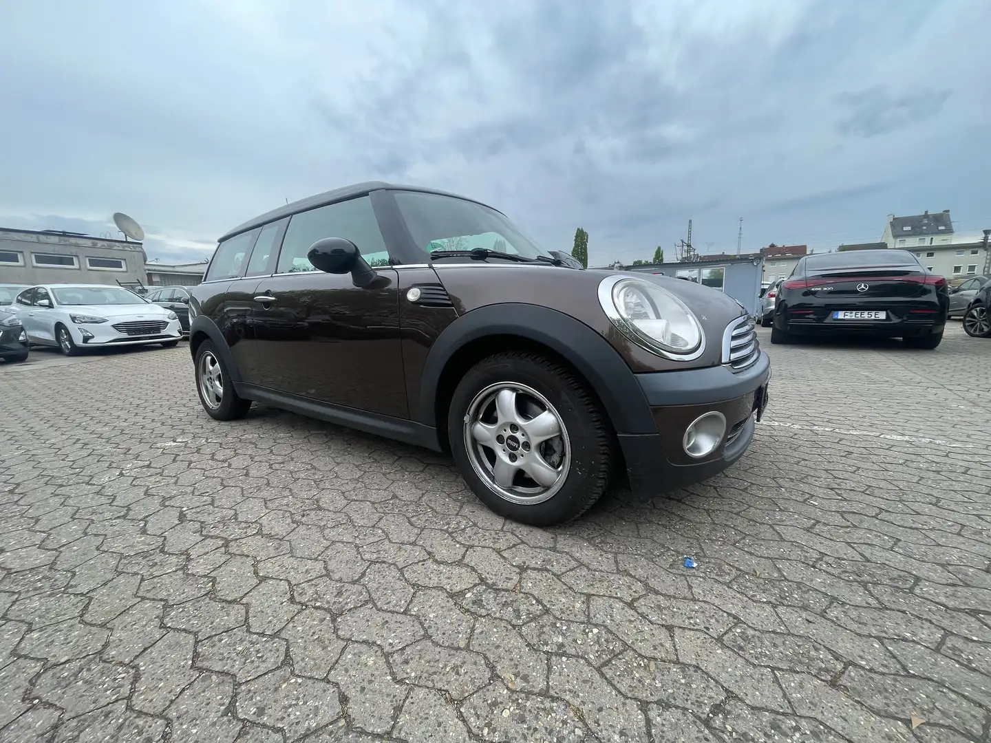 MINI Cooper Clubman Cooper/Tempomat/SHZ/Panorama/TÜV-Neu Marrón - 1
