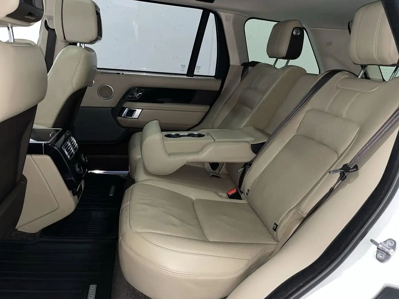 Land Rover Range Rover снимка Land Rover Range Rover