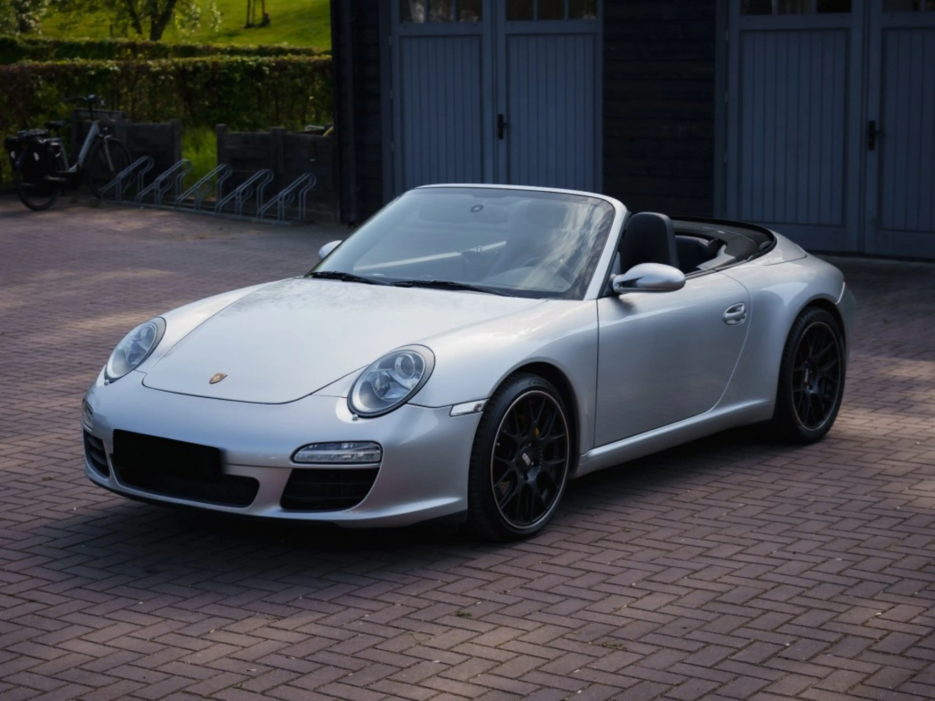 Porsche 997 Carrera 3.6L Cabrio - Artic Silver Metallic - 6 sp — photo 2