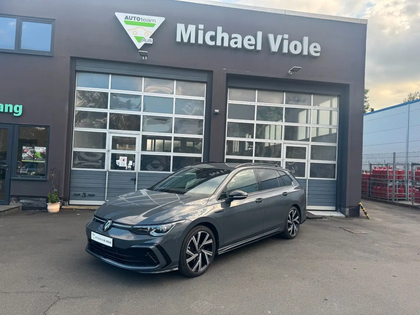 Volkswagen Golf VIII Variant R-Line*57tkm* Grau - 1