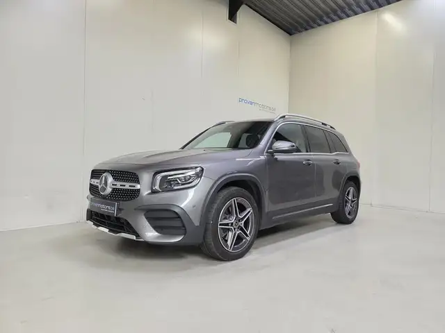 Mercedes-Benz GLB 180
