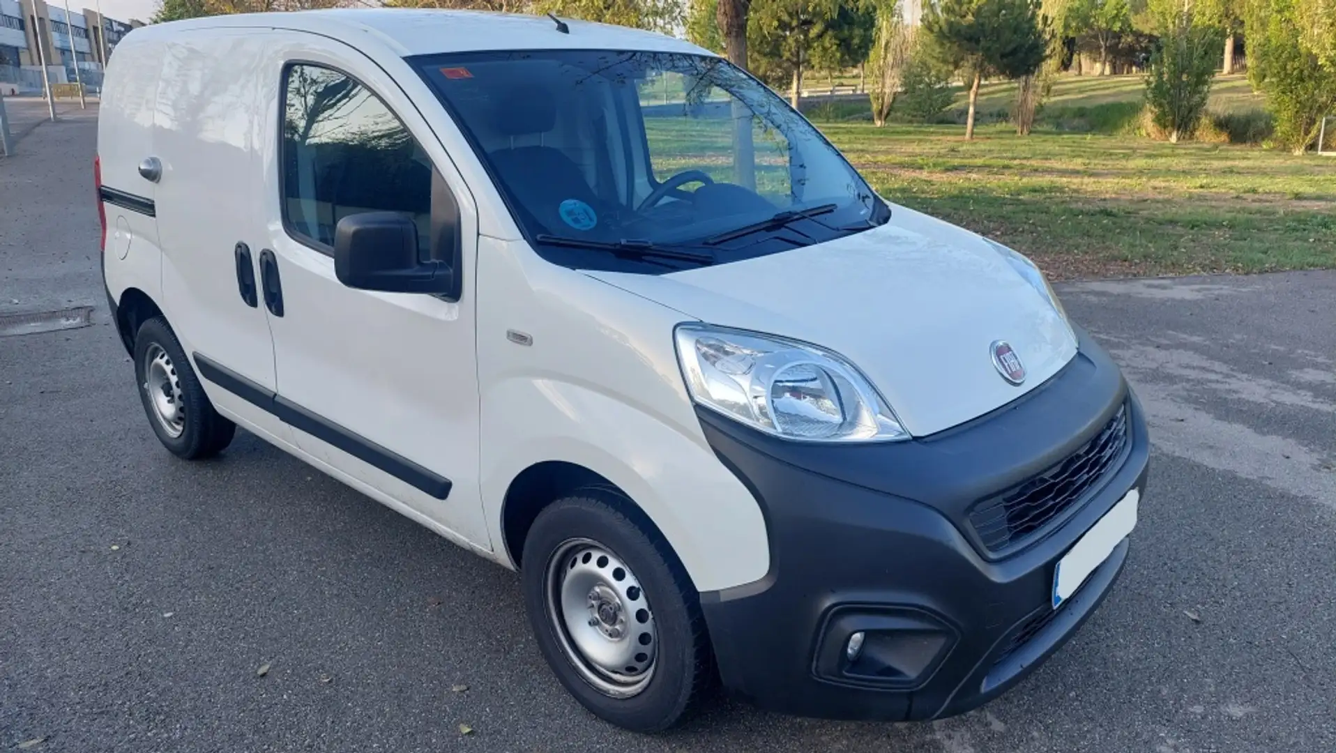 Fiat Fiorino Comercial Cargo 1.3Mjt Base 60kW Bianco - 1