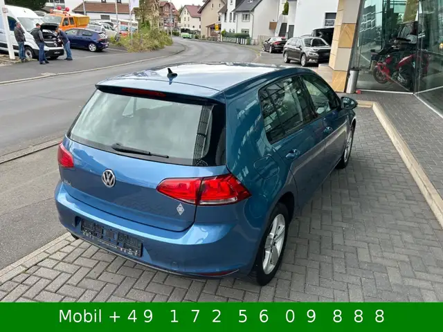 Volkswagen Golf view 4