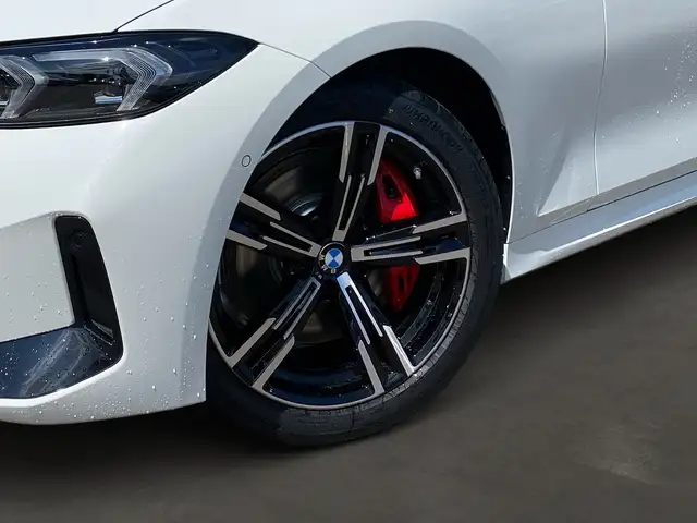 BMW 3 Series view 6
