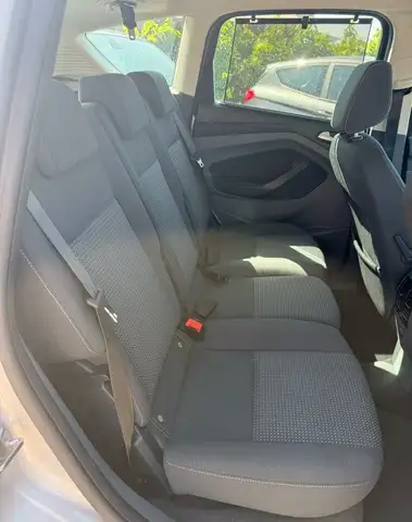 Ford C-Max view 10