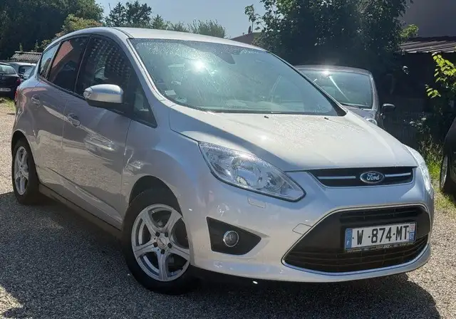Ford C-Max view 3