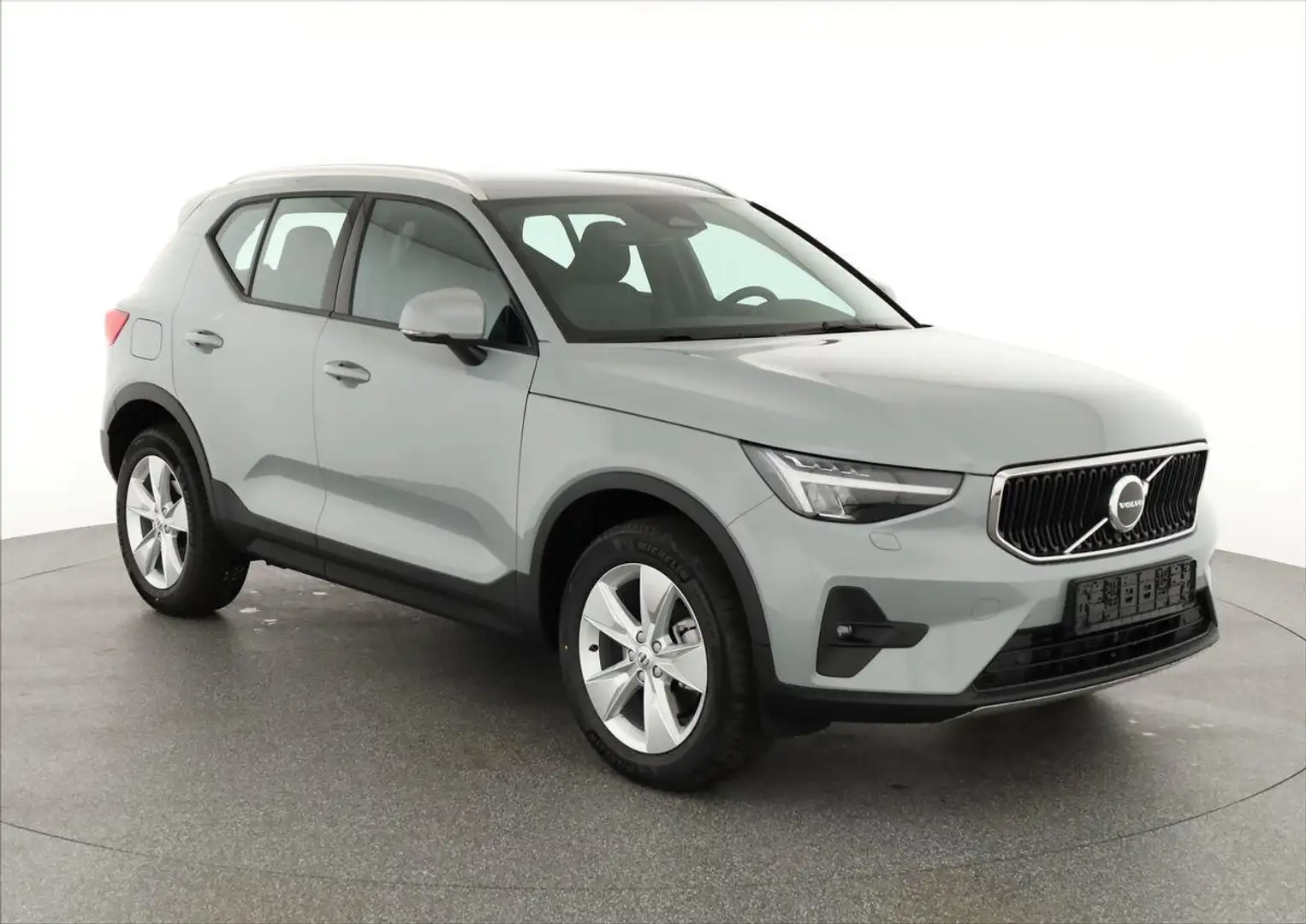 Volvo XC40 Core 2WD B3 Mild-Hybrid Core, Navi, LED, Winter... Grau - 1