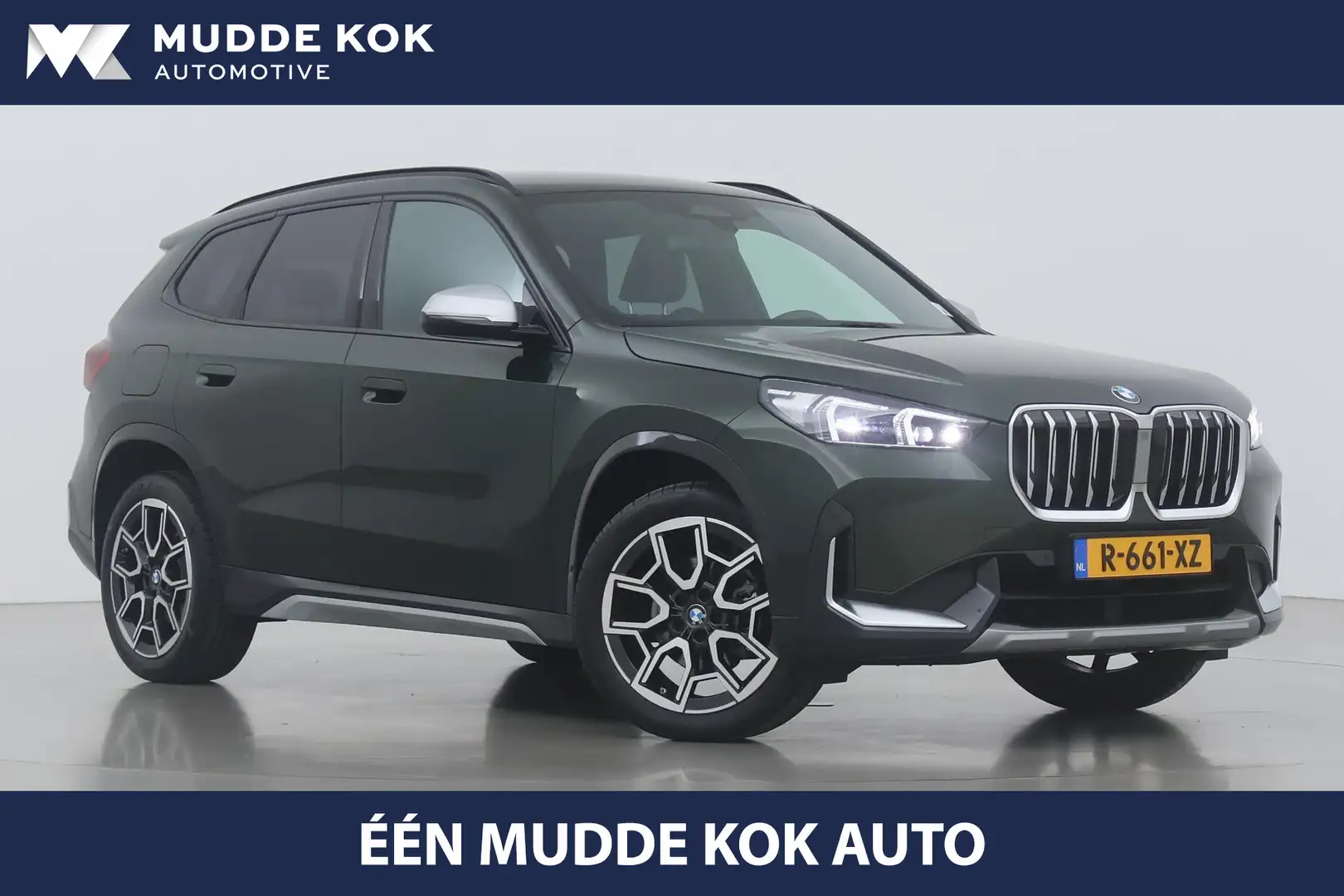 BMW X1 sDrive18i | Leder | Getint Glas | Camera | 19 Inch Groen - 1