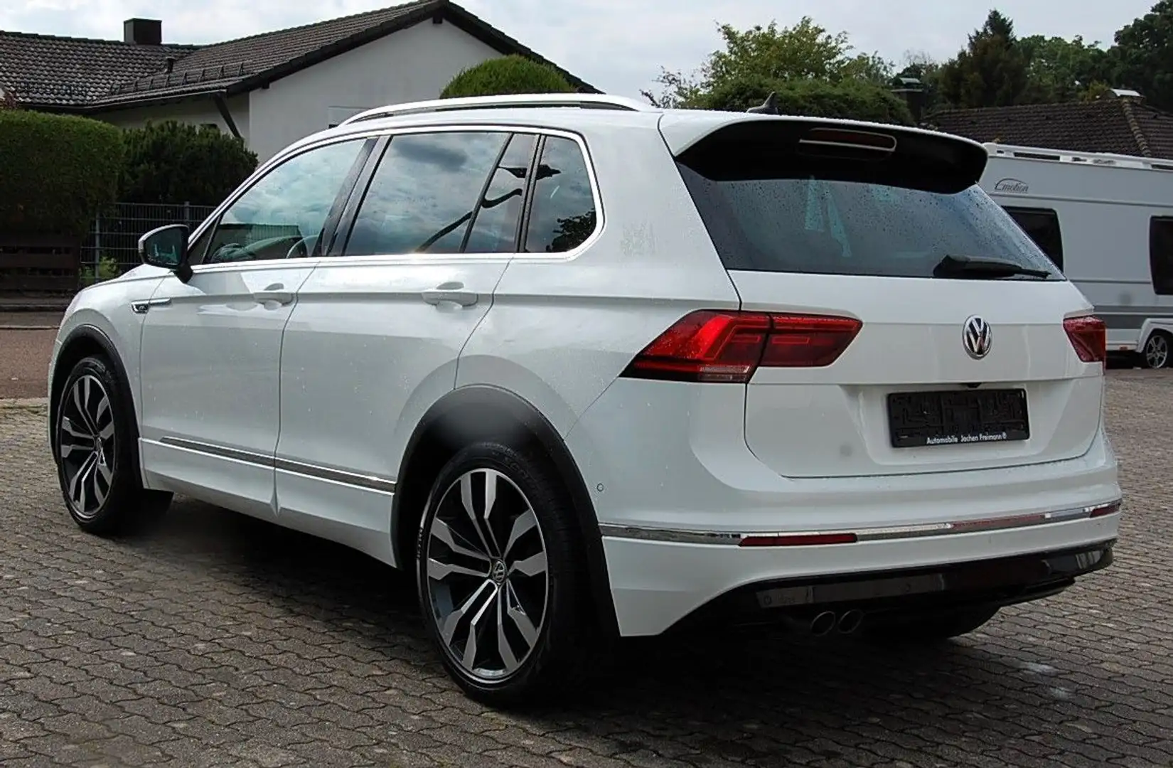 Volkswagen Tiguan 2.0 TDI 4Motion R Line Kamera Virtual ACC Weiß - 2