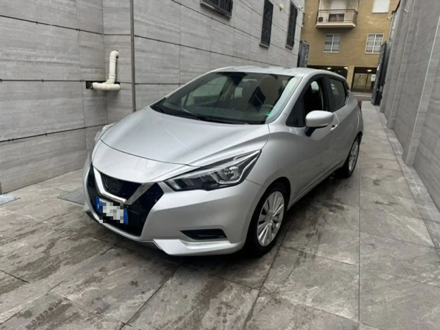 Nissan Micra 1.5 dCi 8V 5 porte N-Connecta Срібний - 1