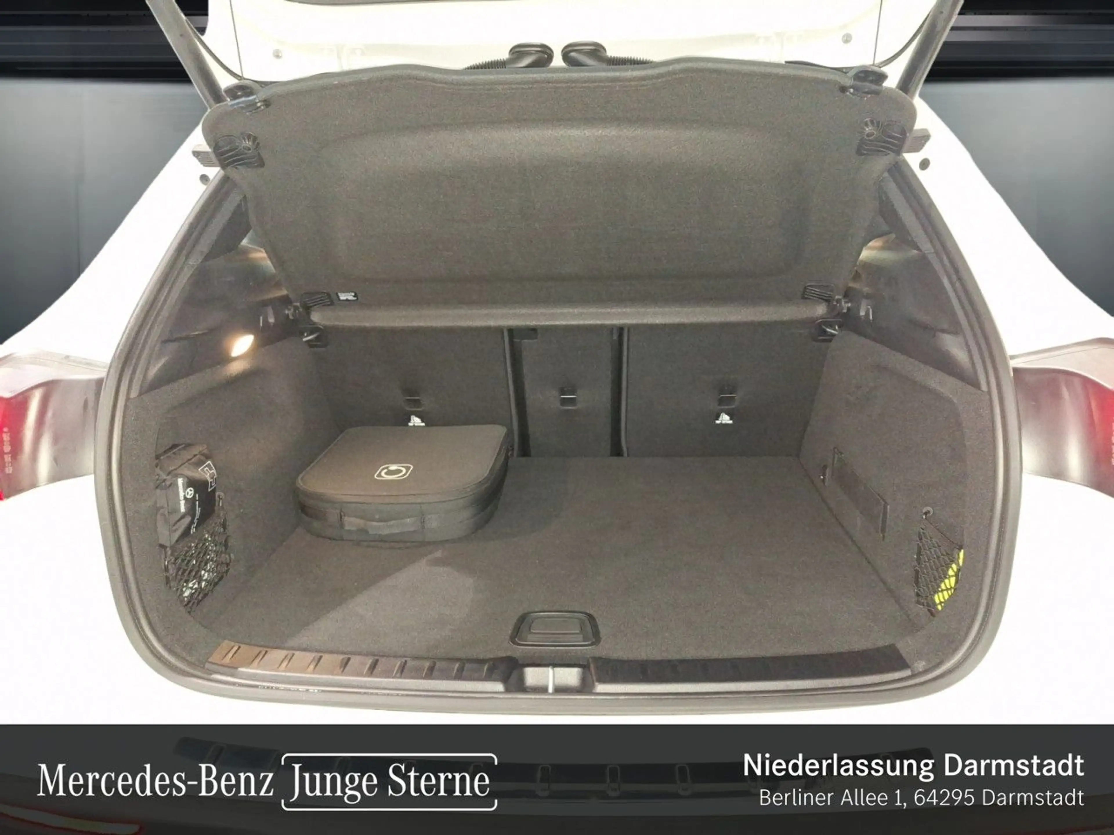Mercedes-Benz EQA 250 PROG+ADVANCED+KAMERA+MEMORY+SPUR — photo 8