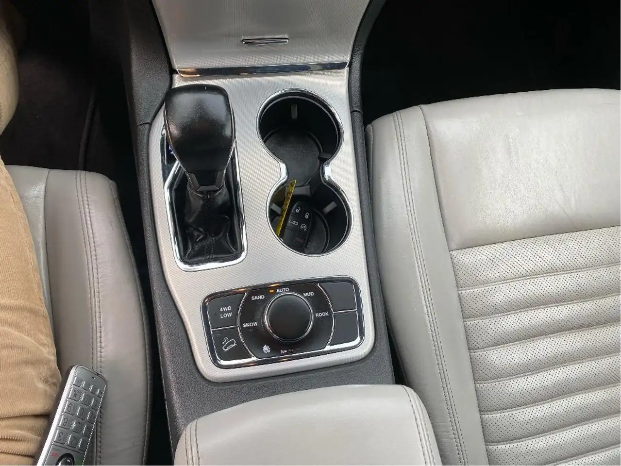 Jeep Grand Cherokee снимка Jeep Grand Cherokee