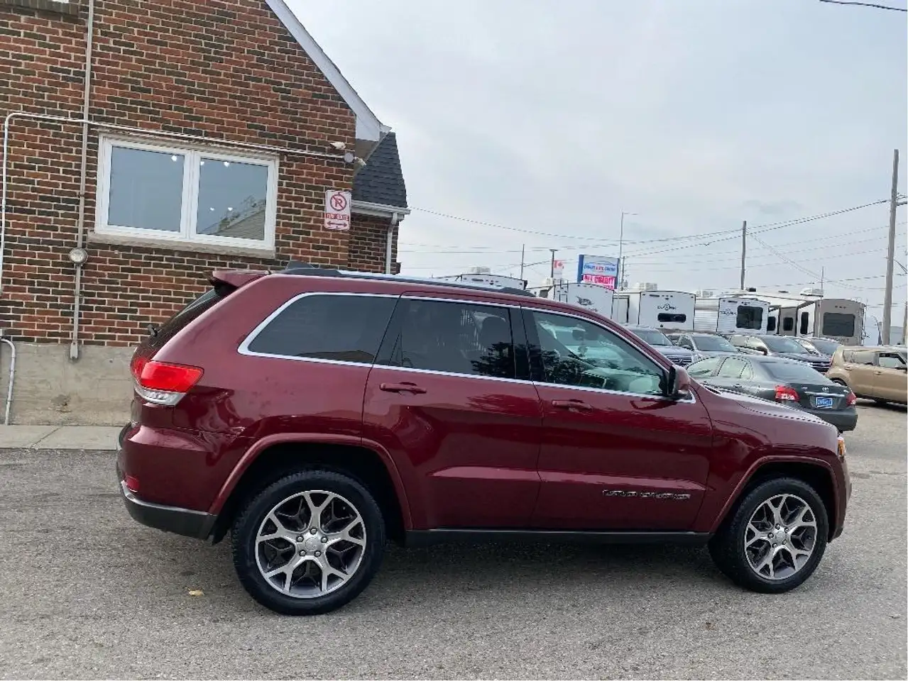 Jeep Grand Cherokee снимка Jeep Grand Cherokee