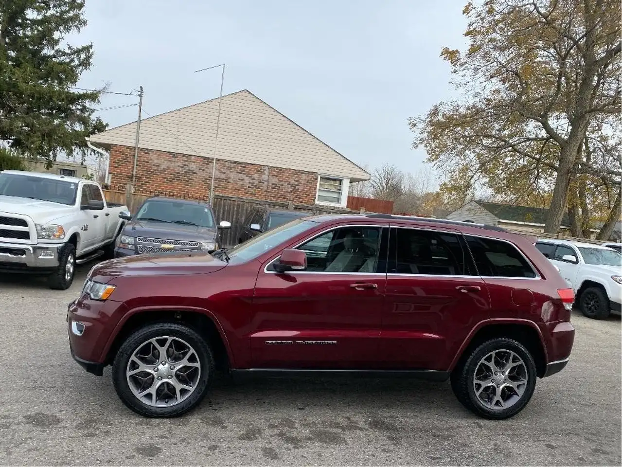 Jeep Grand Cherokee снимка Jeep Grand Cherokee