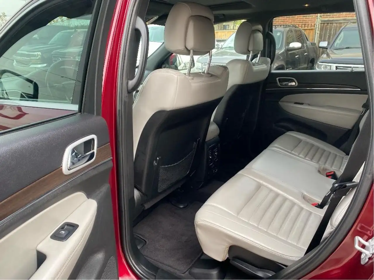 Jeep Grand Cherokee снимка Jeep Grand Cherokee