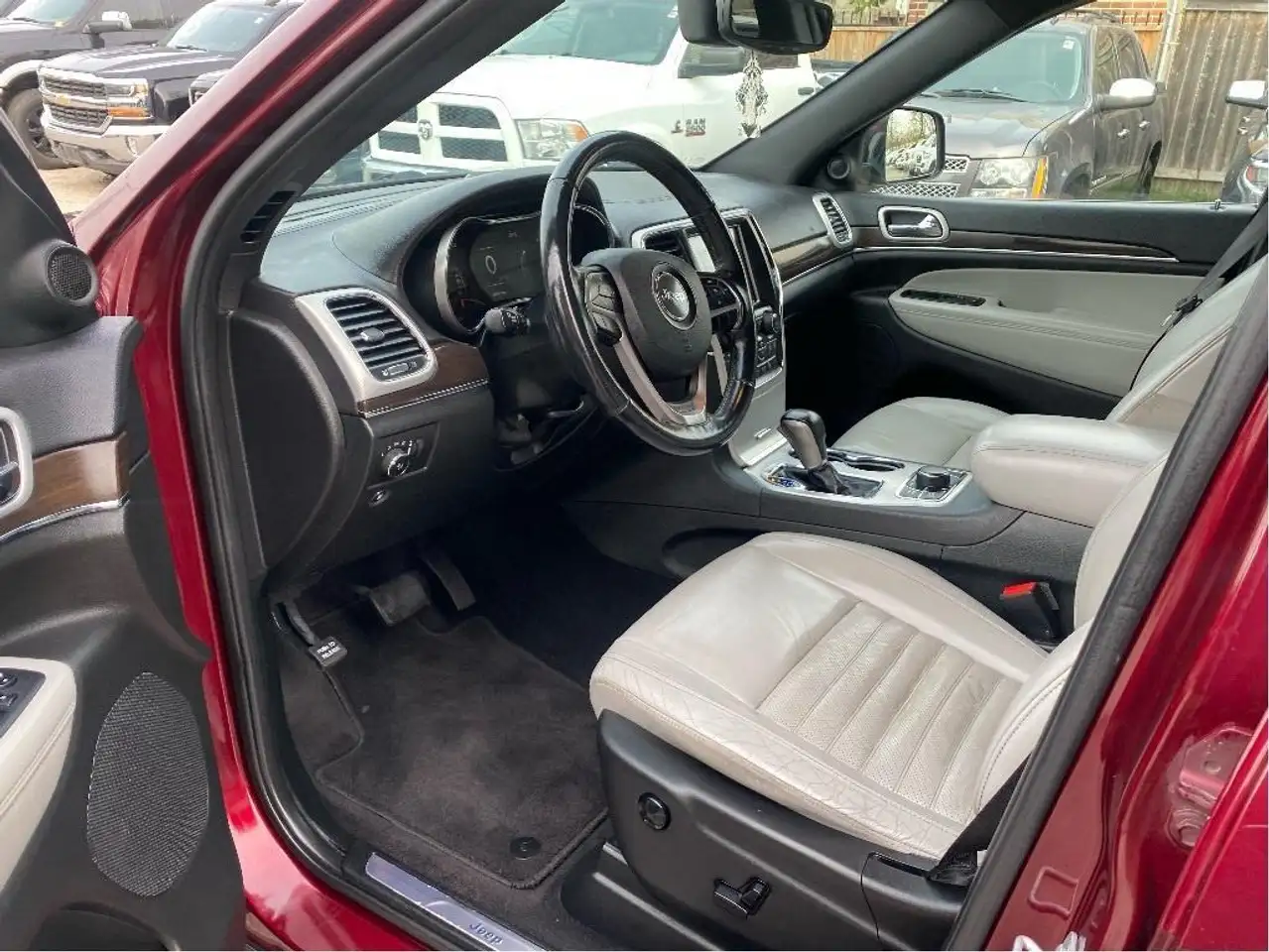 Jeep Grand Cherokee снимка Jeep Grand Cherokee
