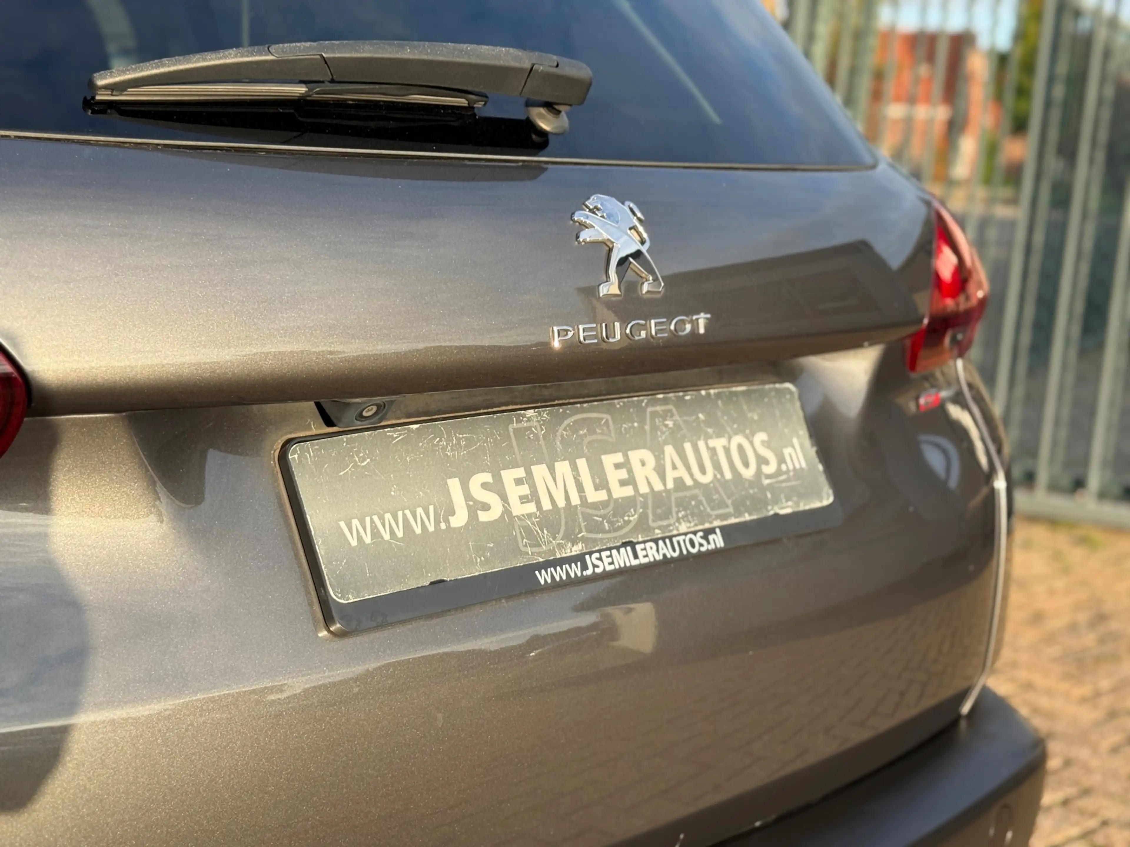Peugeot 2008 1.2 PureTech GT-Line NAVI CRUISE CAMERA PANORAMA D — photo 31