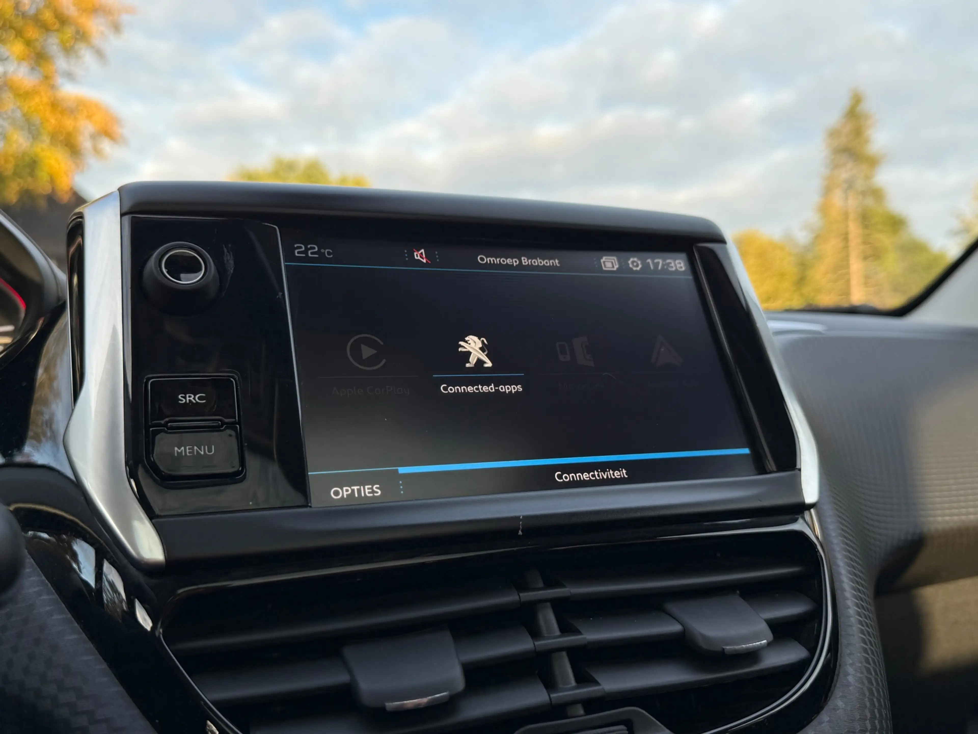 Peugeot 2008 1.2 PureTech GT-Line NAVI CRUISE CAMERA PANORAMA D — photo 10