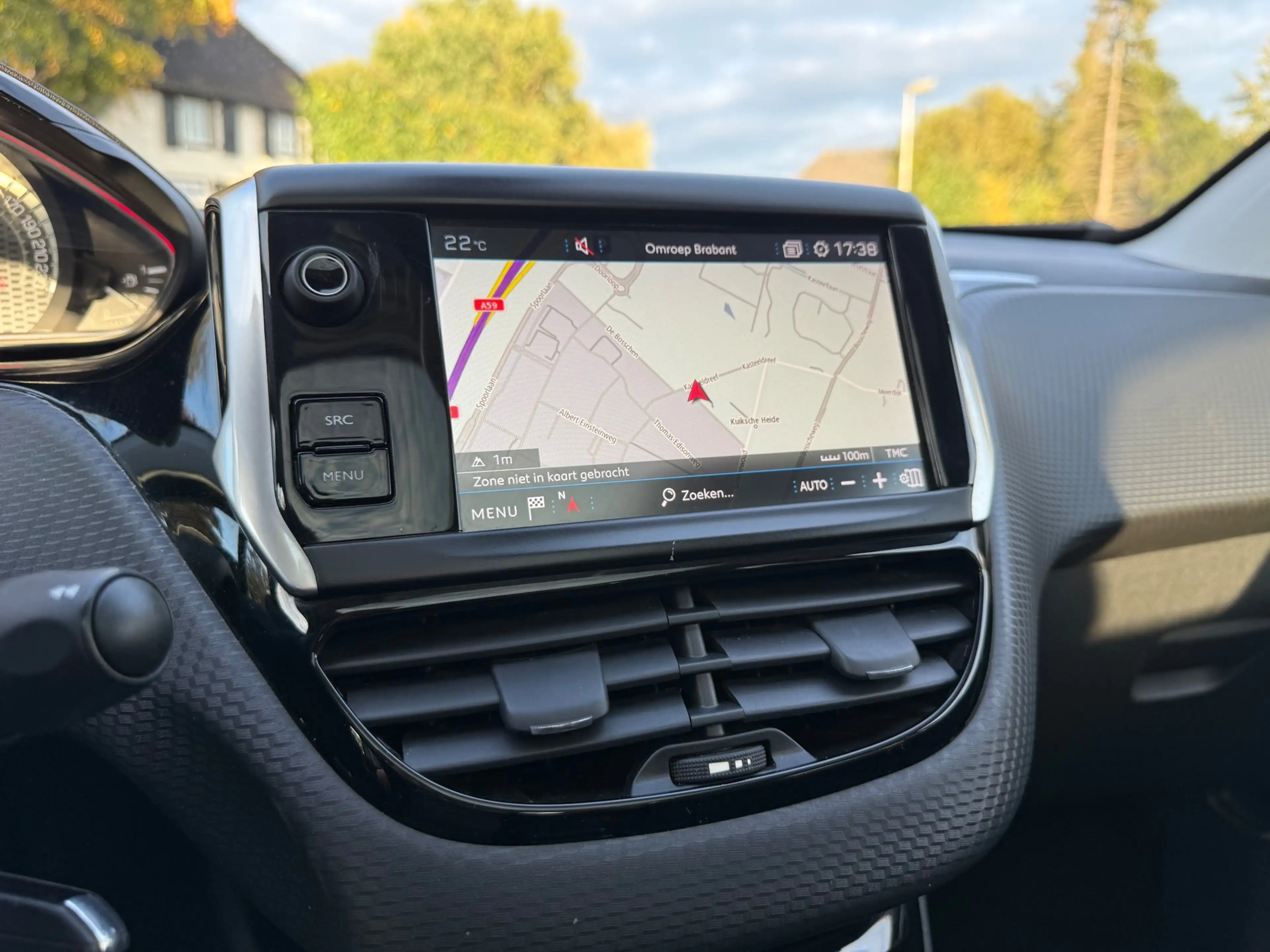 Peugeot 2008 1.2 PureTech GT-Line NAVI CRUISE CAMERA PANORAMA D — photo 12