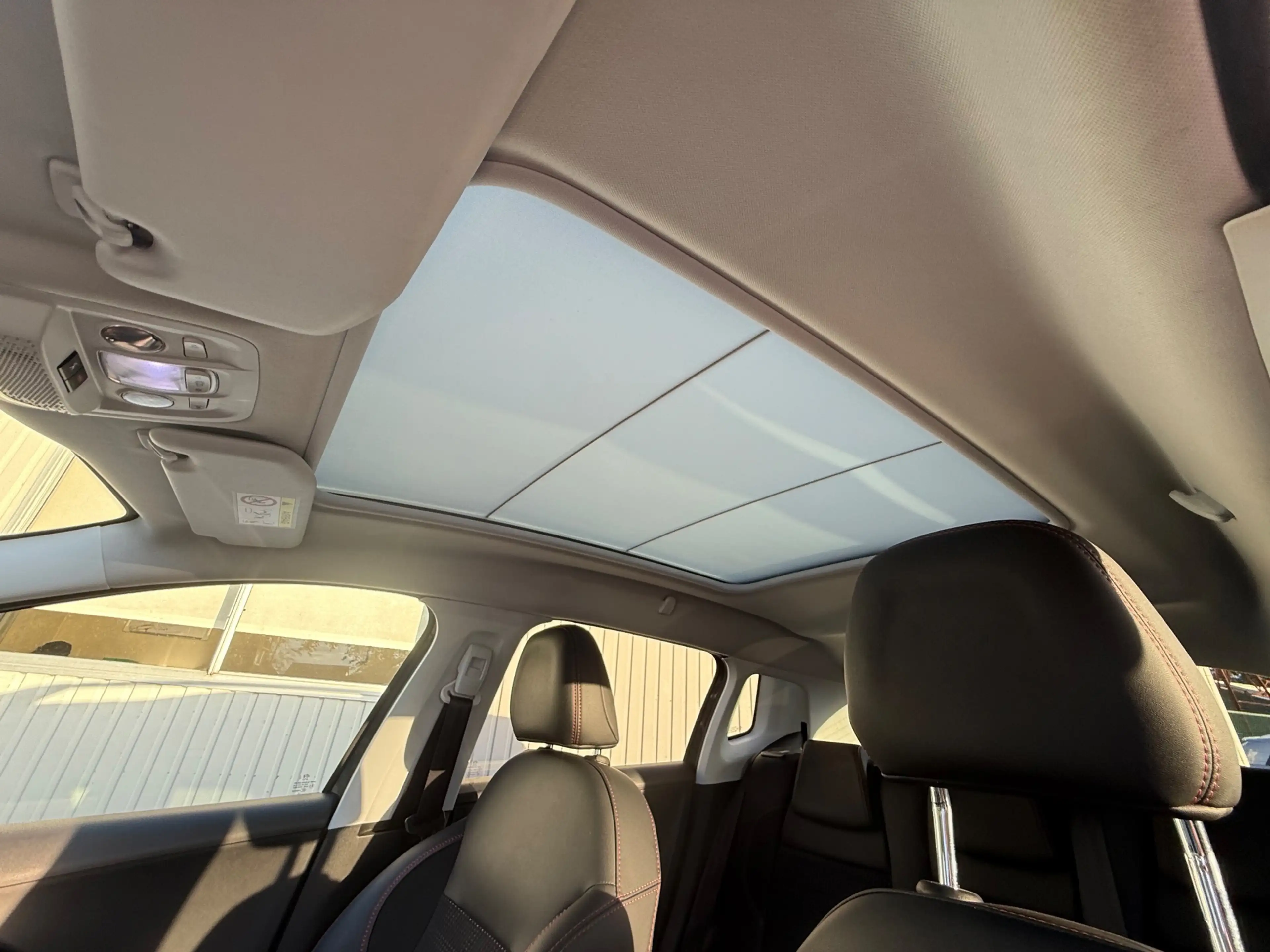 Peugeot 2008 1.2 PureTech GT-Line NAVI CRUISE CAMERA PANORAMA D — photo 18