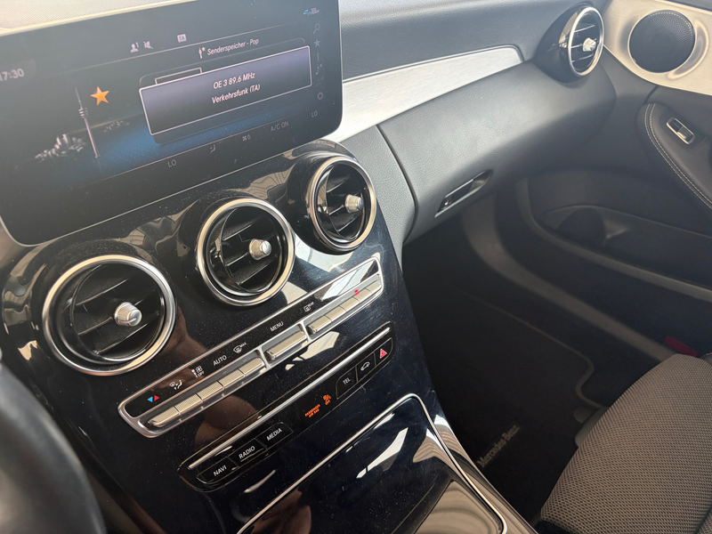 Mercedes-Benz C 180 C 180 d (205.200)AMG line — photo 12