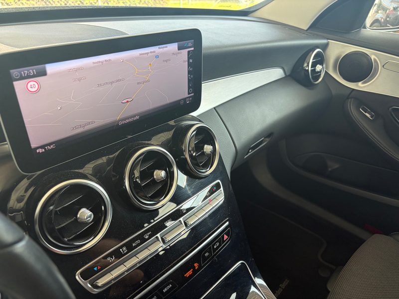 Mercedes-Benz C 180 C 180 d (205.200)AMG line — photo 9
