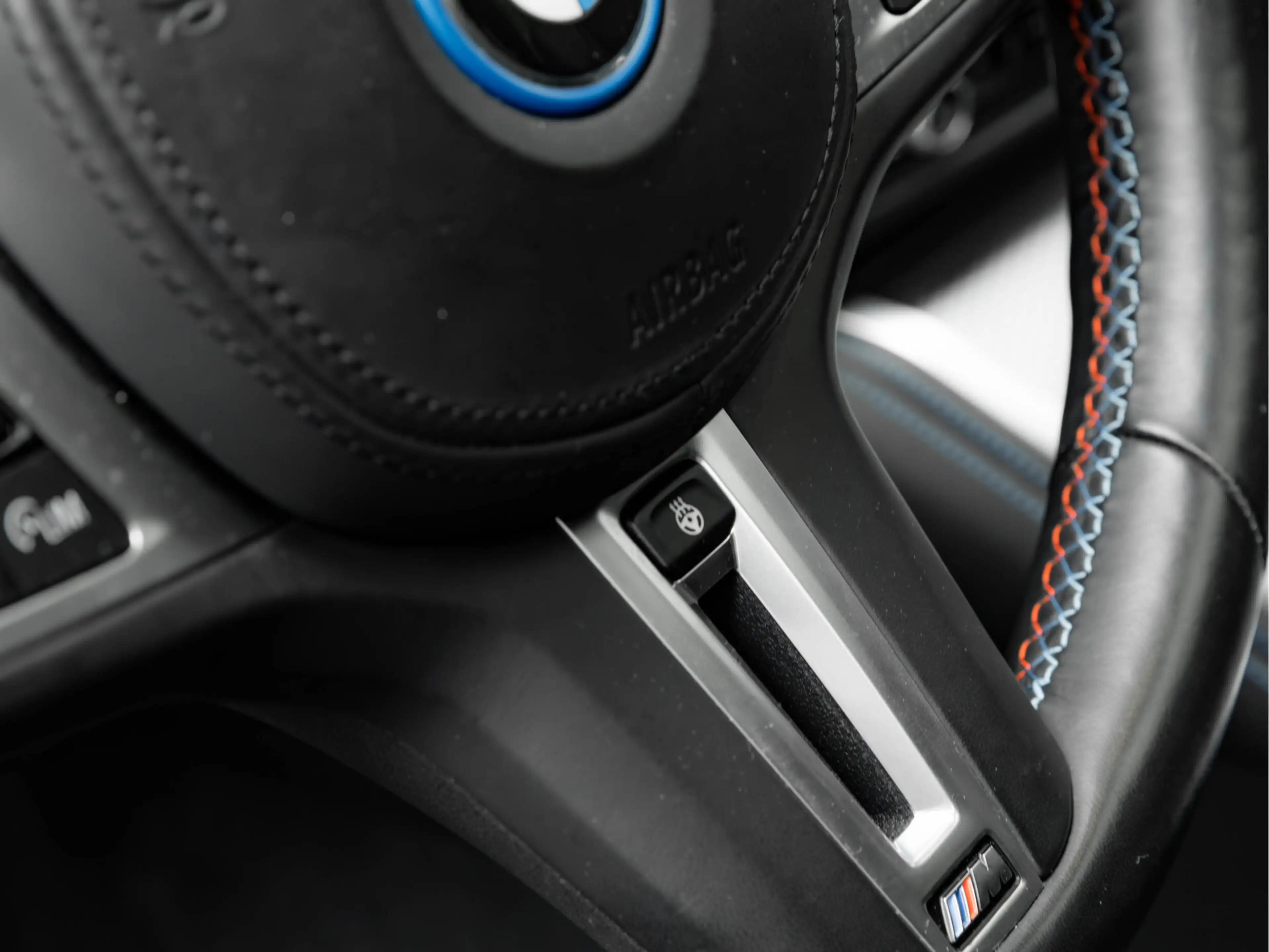 BMW i4 M50 - M-Sport Pro - Dak - Memoryzetels - Laserligh — photo 33