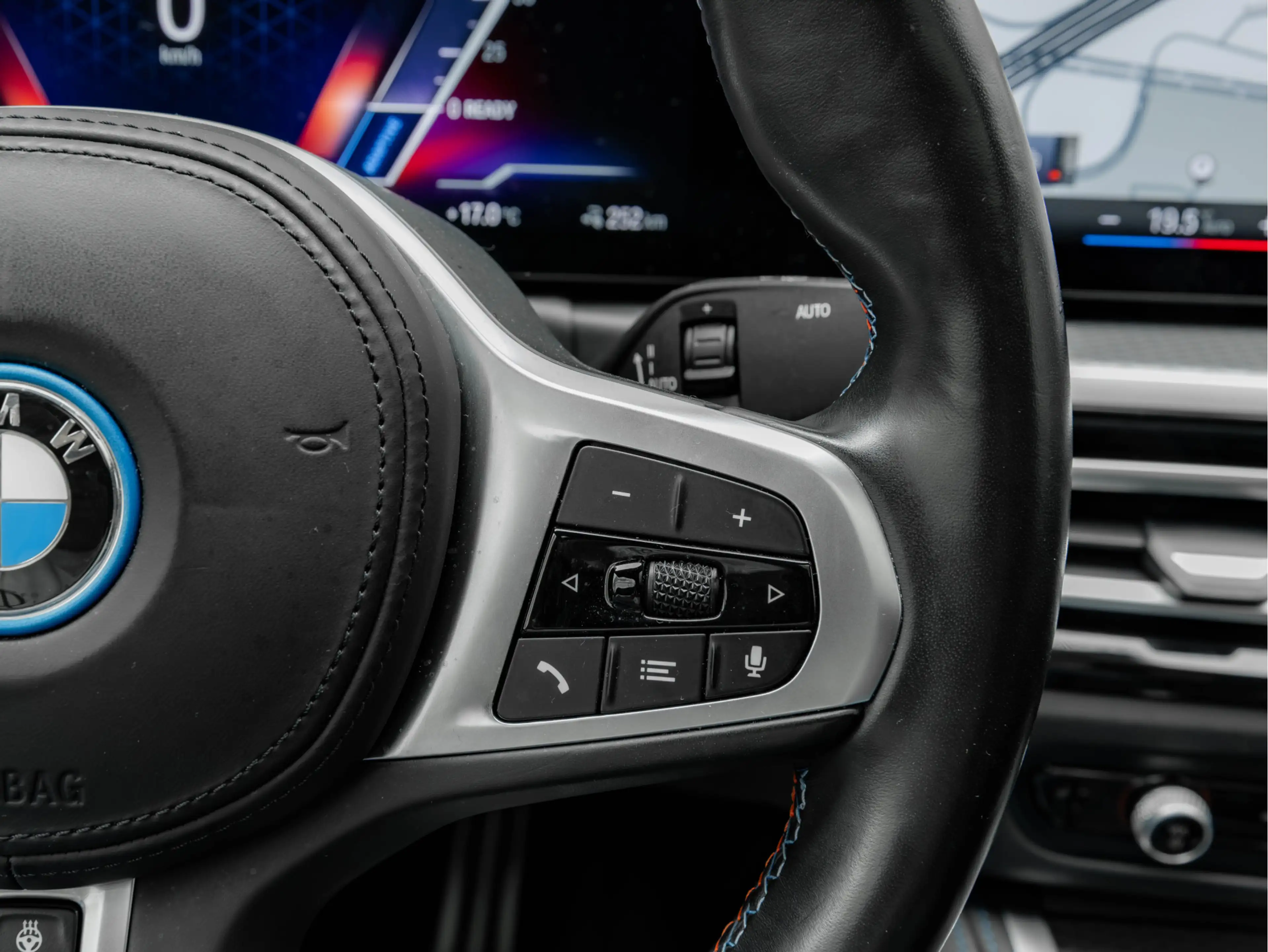 BMW i4 M50 - M-Sport Pro - Dak - Memoryzetels - Laserligh — photo 34