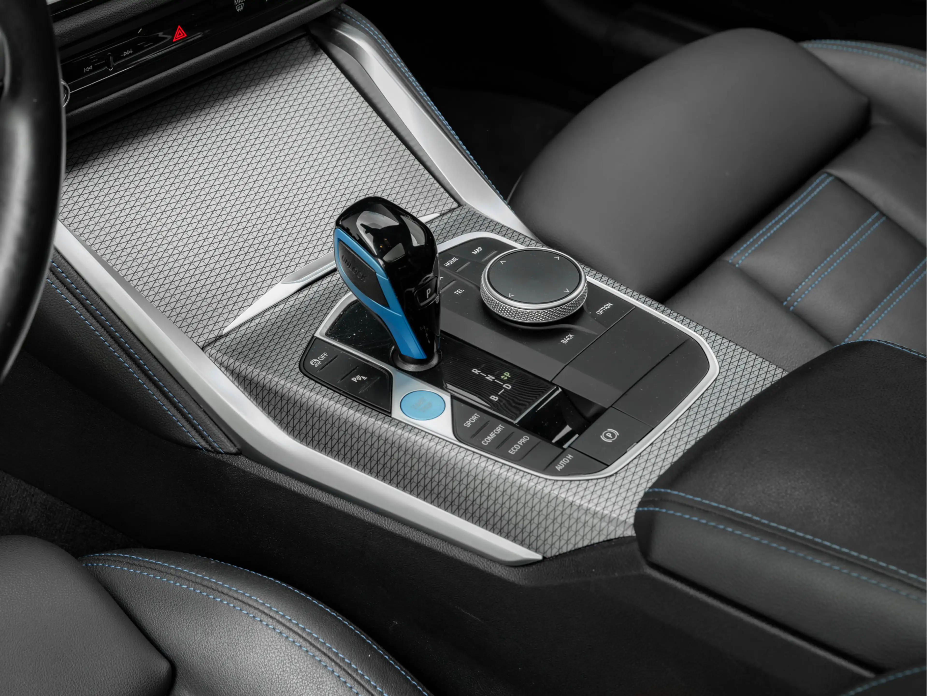 BMW i4 M50 - M-Sport Pro - Dak - Memoryzetels - Laserligh — photo 39