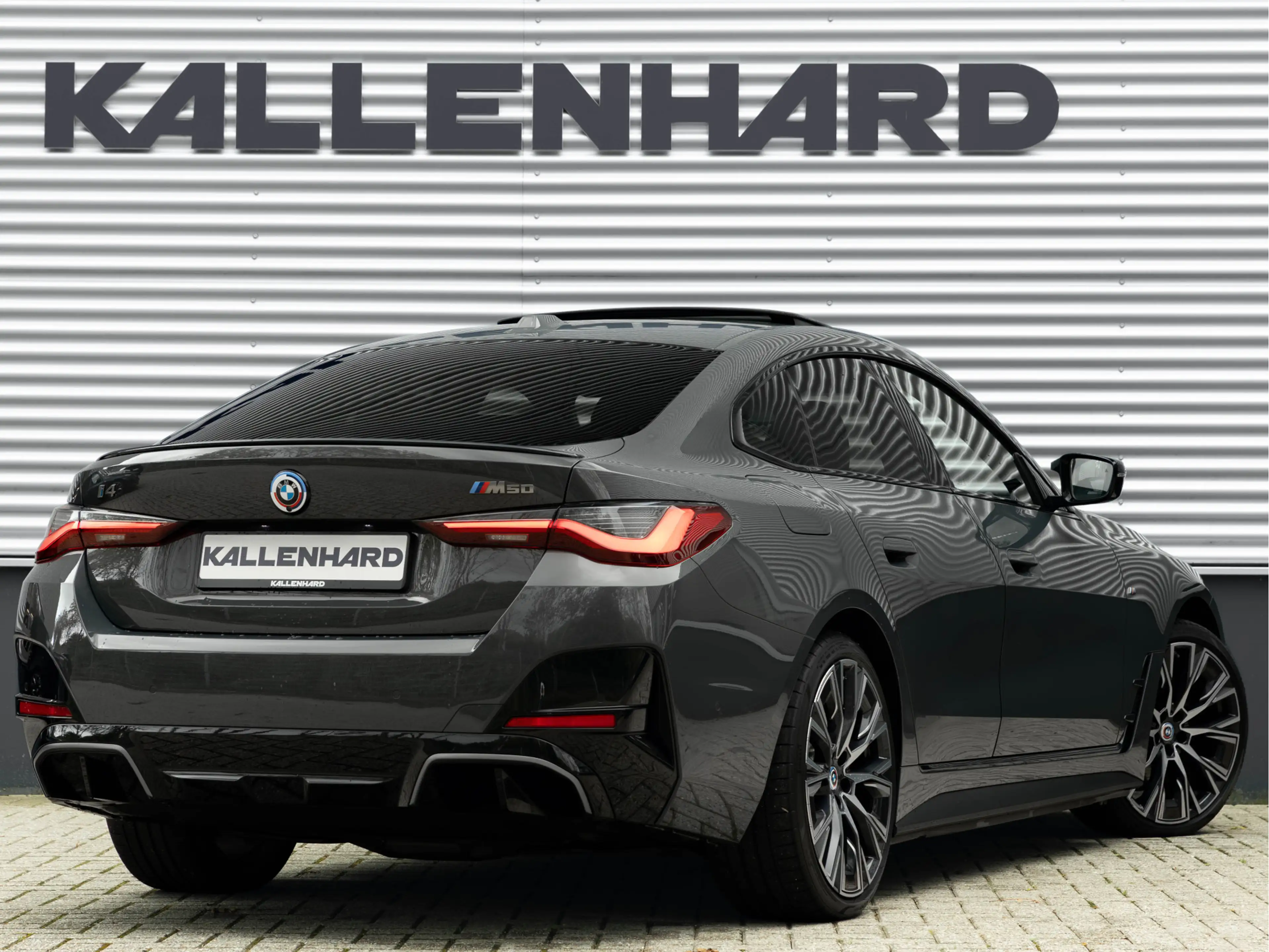 BMW i4 M50 - M-Sport Pro - Dak - Memoryzetels - Laserligh — photo 2