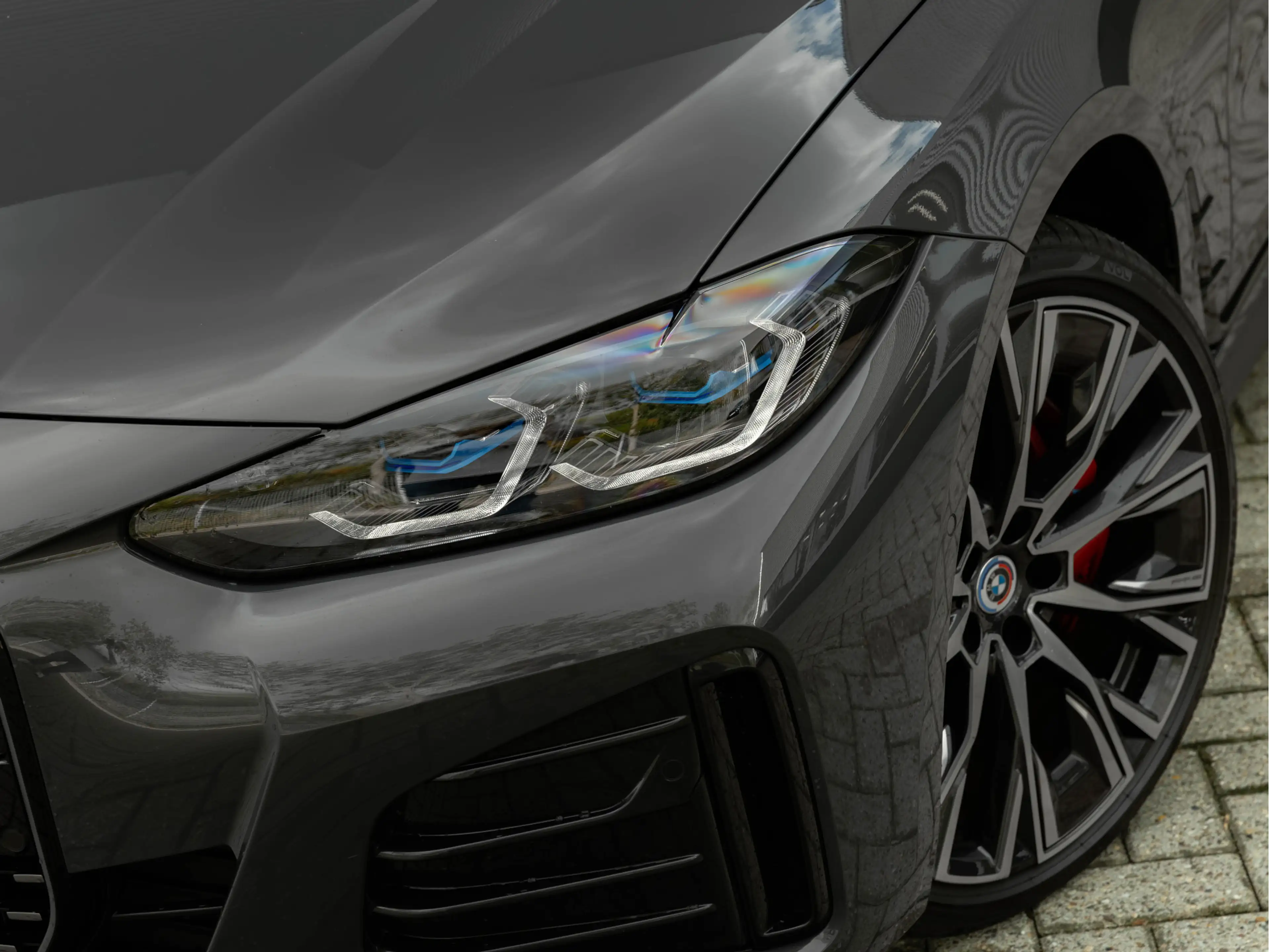 BMW i4 M50 - M-Sport Pro - Dak - Memoryzetels - Laserligh — photo 9