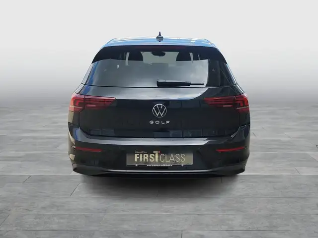 Volkswagen Golf view 5