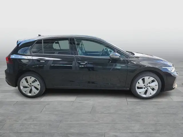 Volkswagen Golf view 6