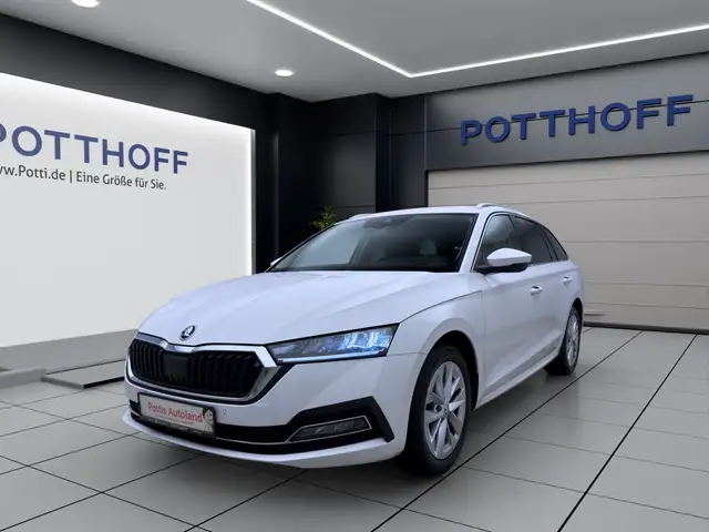 Skoda Octavia Combi 2.0 TDI DSG STYLE NAVI AHK SITZHZG