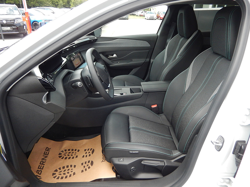 Peugeot 408 Hybrid 145 e-DCS6 Allure — photo 9