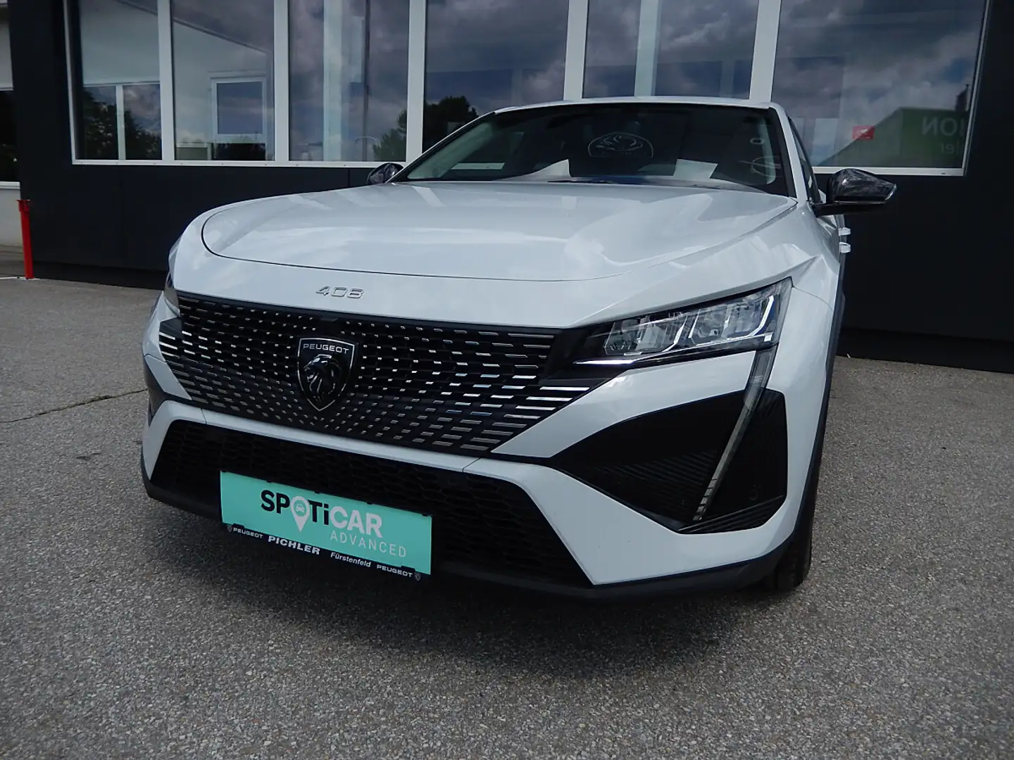 Peugeot 408 Hybrid 145 e-DCS6 Allure Weiß - 1