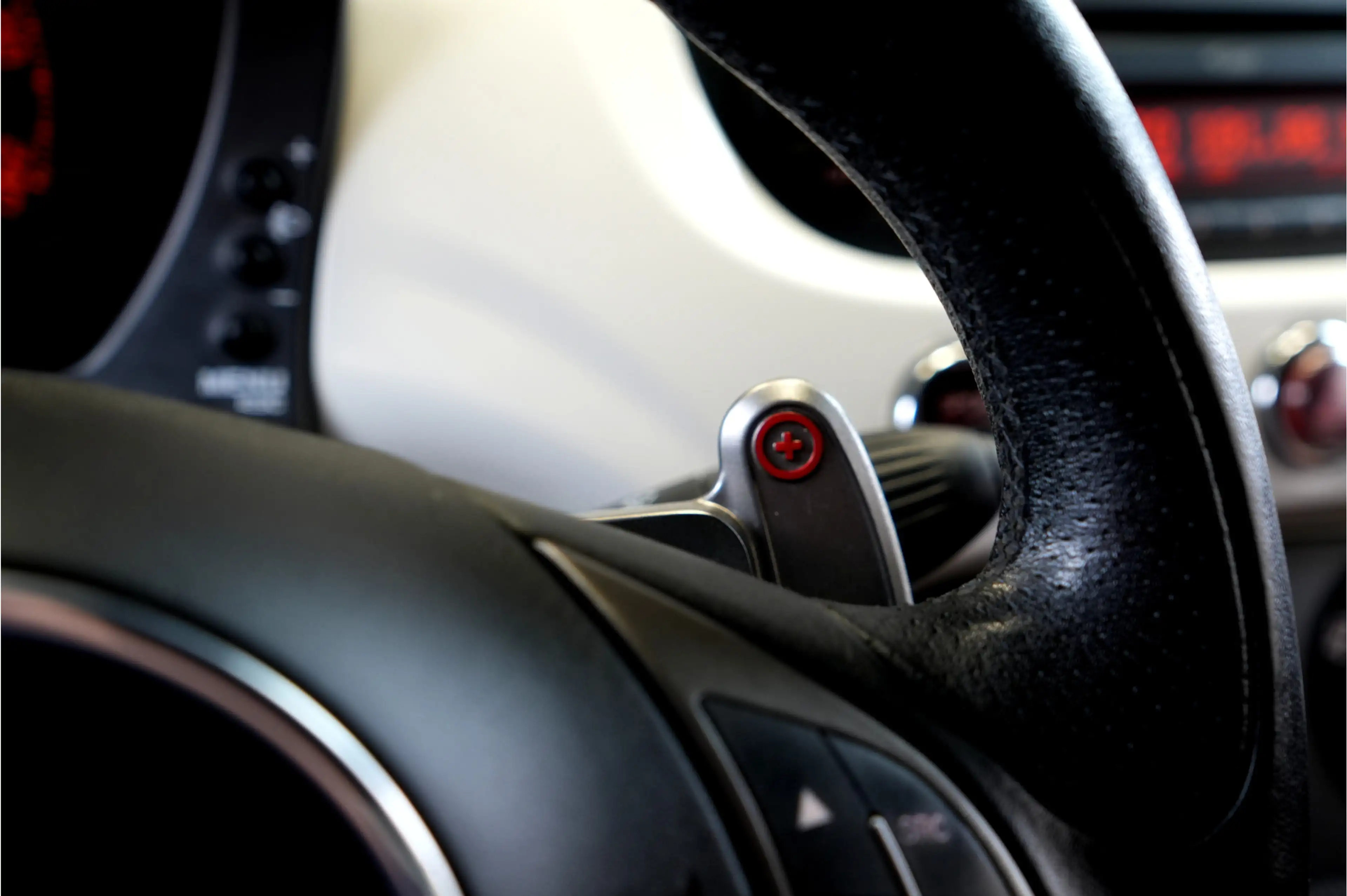 Fiat 500C Abarth 1.4 T-Jet 147kW/200pk Dualogic Competizione Bi-Ton — photo 43