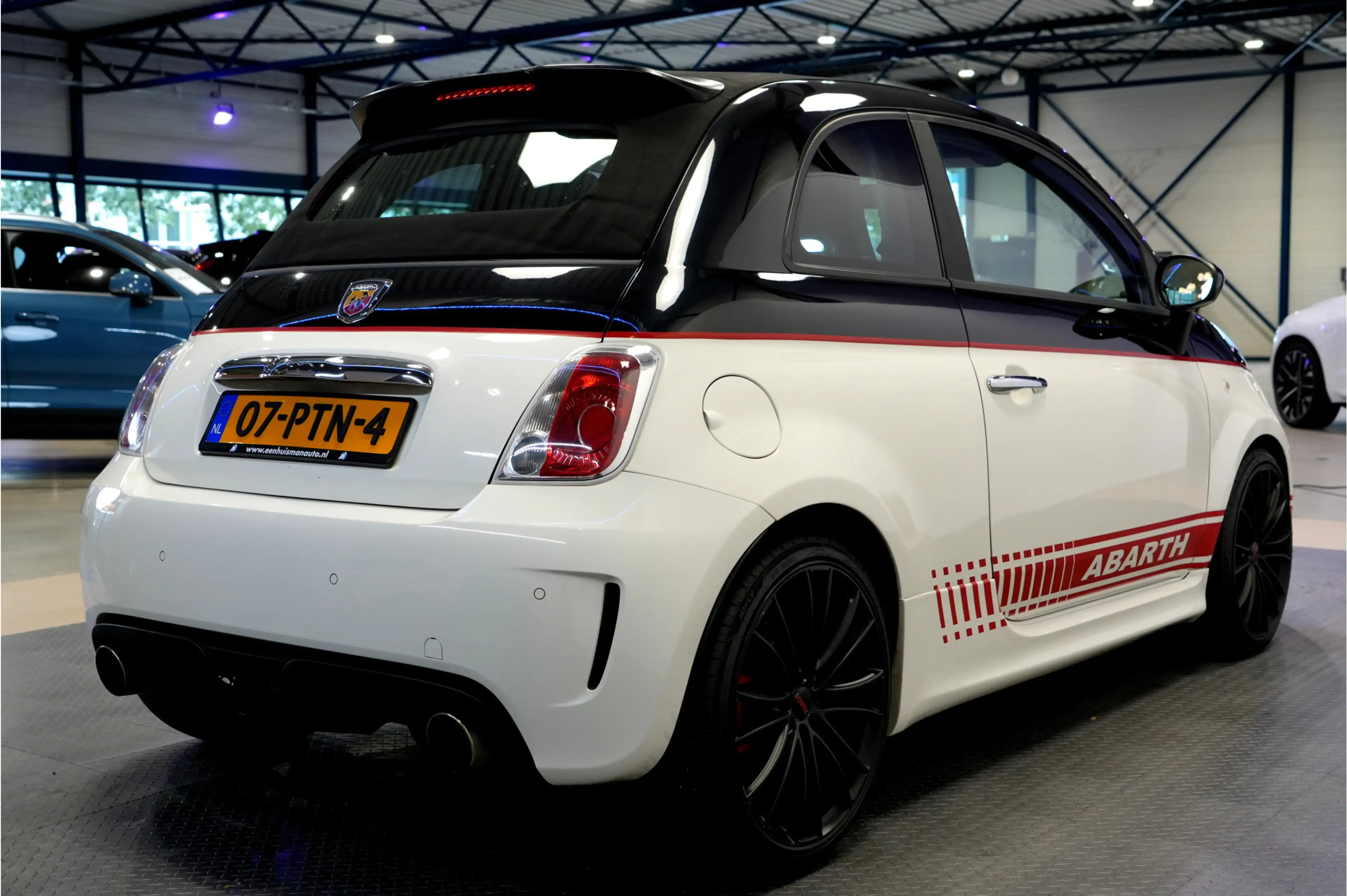 Fiat 500C Abarth 1.4 T-Jet 147kW/200pk Dualogic Competizione Bi-Ton — photo 5