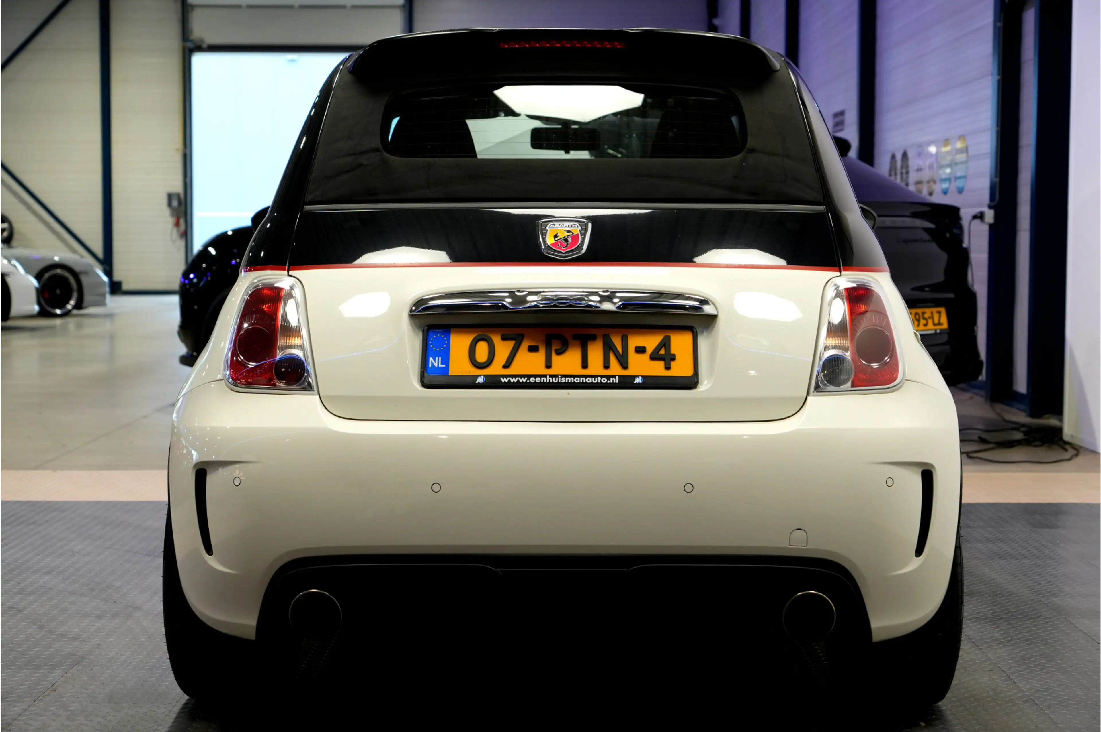 Fiat 500C Abarth 1.4 T-Jet 147kW/200pk Dualogic Competizione Bi-Ton — photo 7