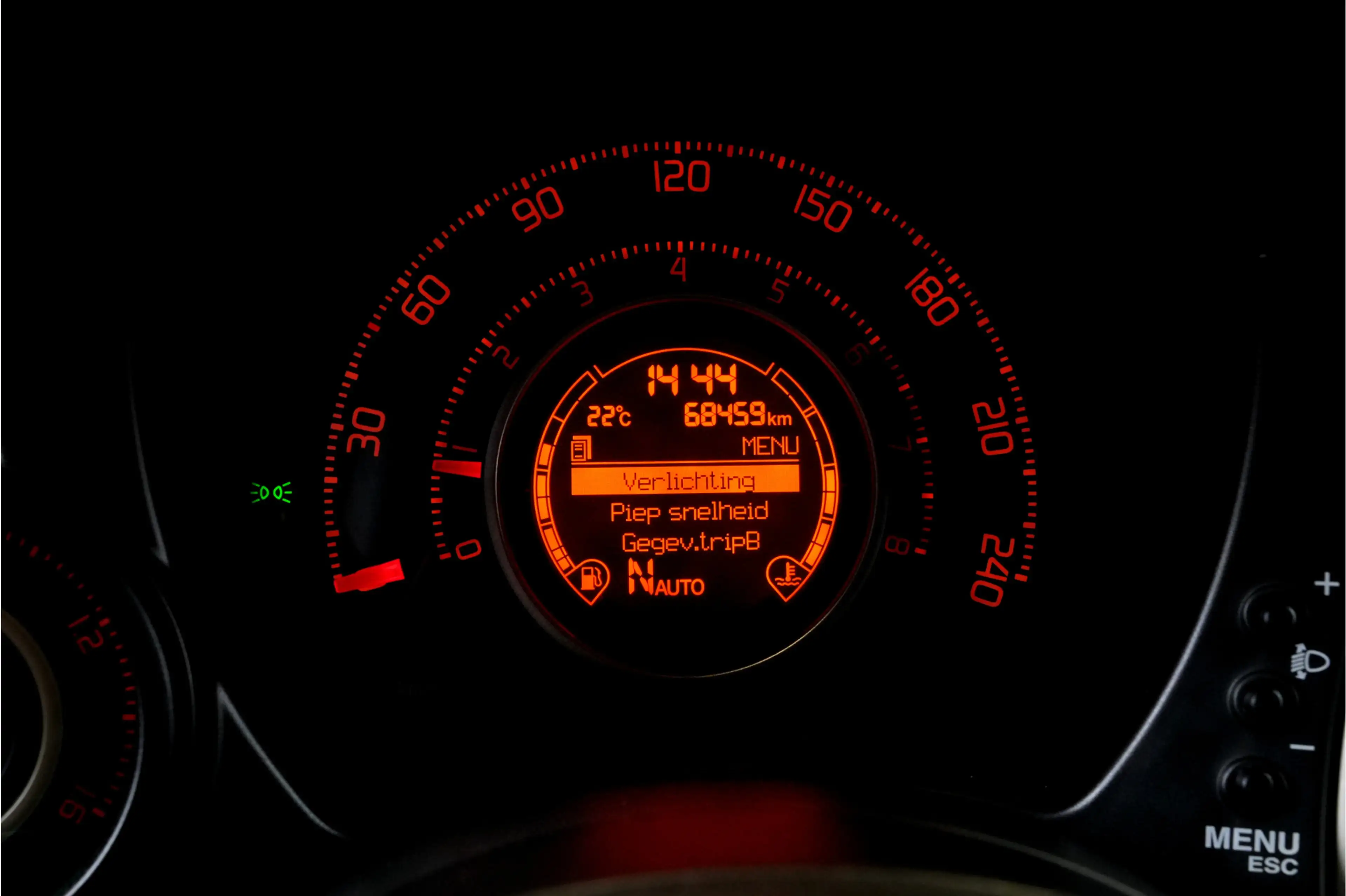 Fiat 500C Abarth 1.4 T-Jet 147kW/200pk Dualogic Competizione Bi-Ton — photo 46