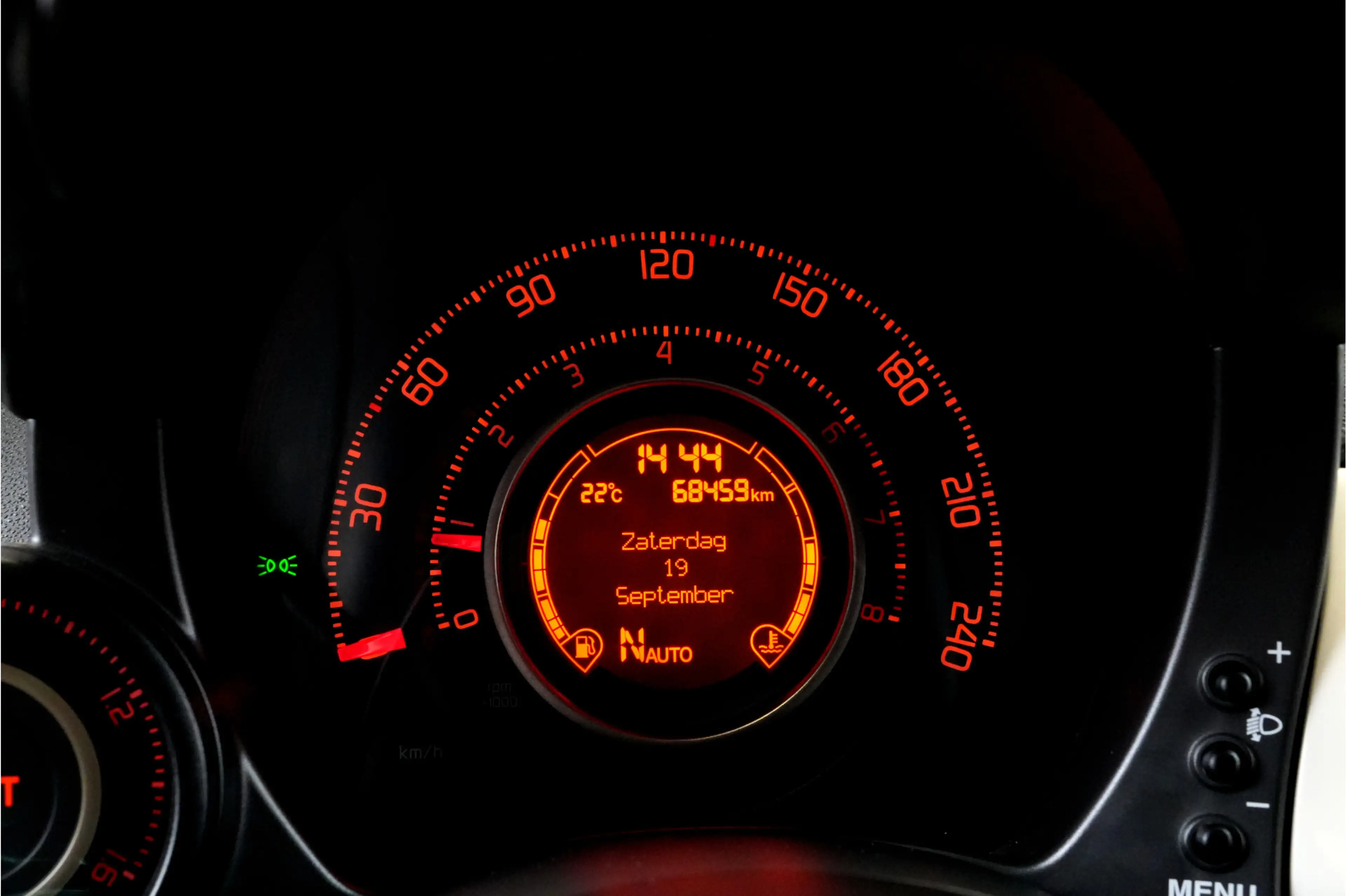 Fiat 500C Abarth 1.4 T-Jet 147kW/200pk Dualogic Competizione Bi-Ton — photo 18